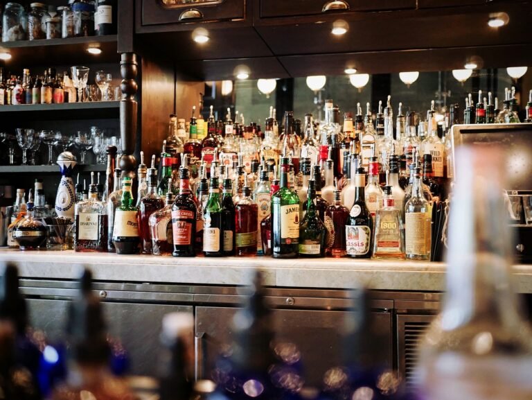 Proposition de loi simplifiant l’ouverture des débits de boisson en zone rurale, ou faire de l’alcool fort un outil d’aménagement du territoire : pourquoi j&rsquo;ai voté contre